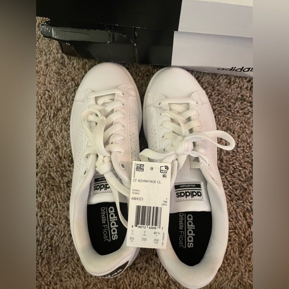 Adidas cloudfoam advantage sneakers